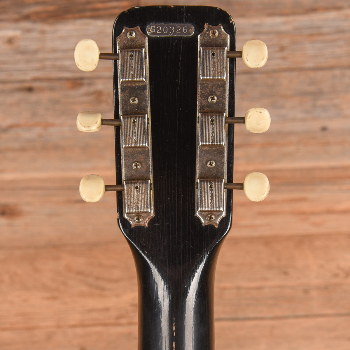 Valco Resonator Red 1964 - View 7 | MusicMarket