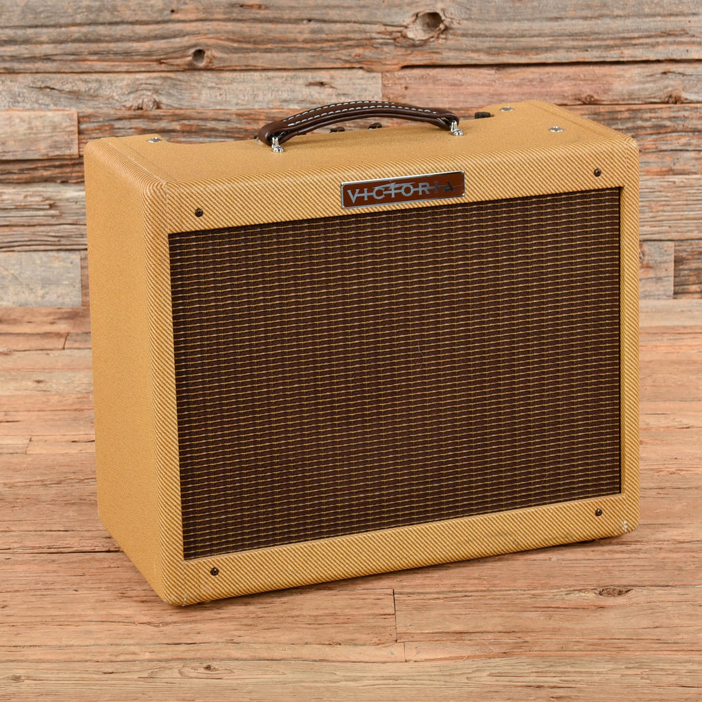 Victoria Chicago Lux Combo - MusicMarket