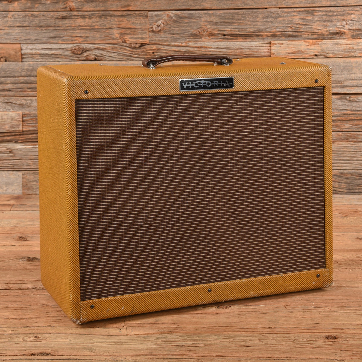 Victoria Double Deluxe 40-Watt 2x12" Guitar Combo Amp - MusicMarket