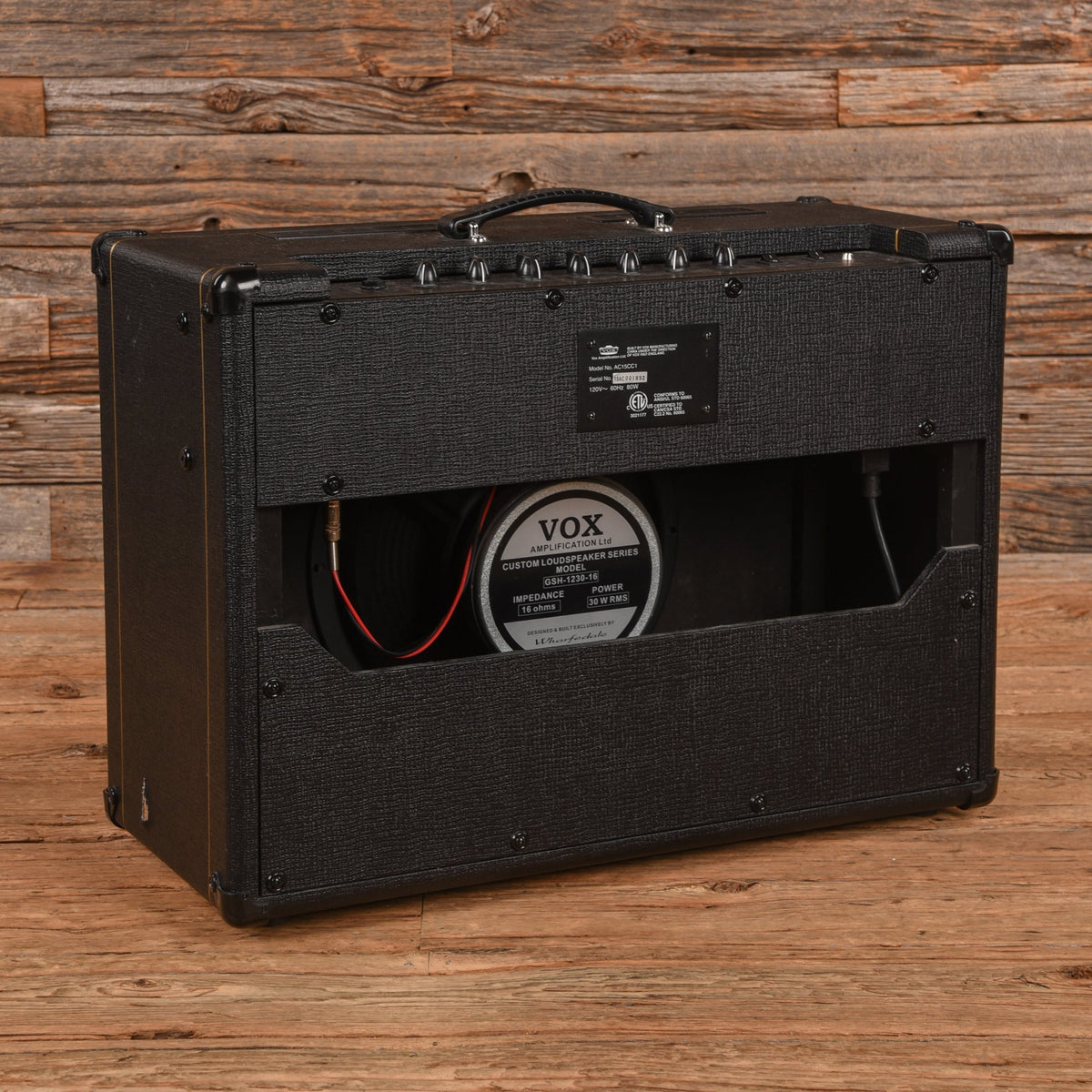 Vox AC15C1 Custom Classic 15-Watt 1x12" Guitar Combo Amp - View 2 | MusicMarket