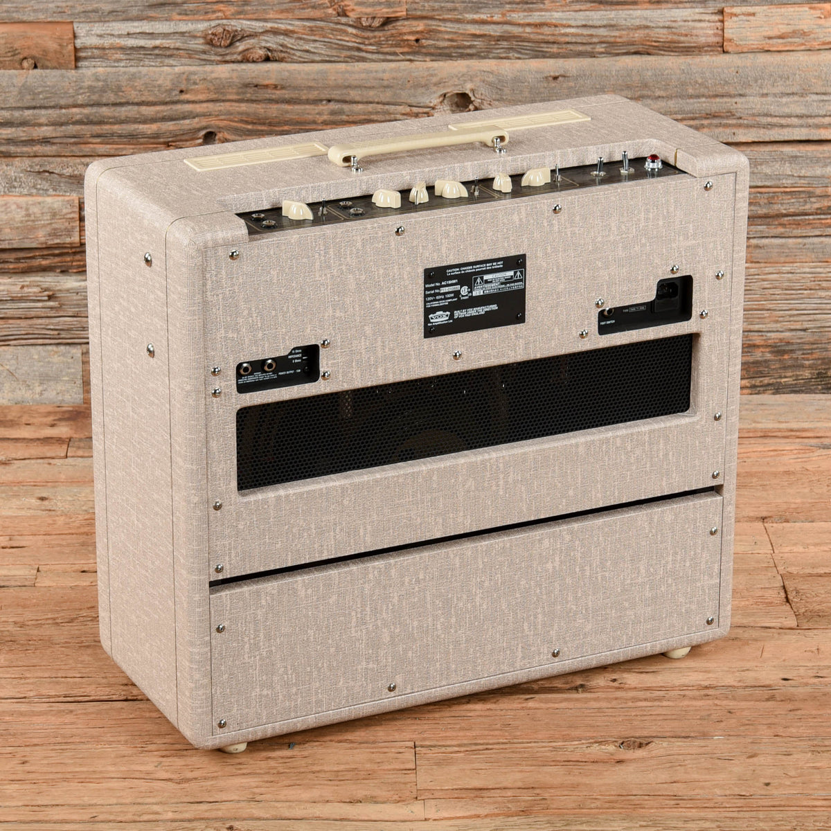 Vox AC15HW1 Hand-Wired 2-Channel 15-Watt 1x12" Guitar Combo - View 2 | MusicMarket