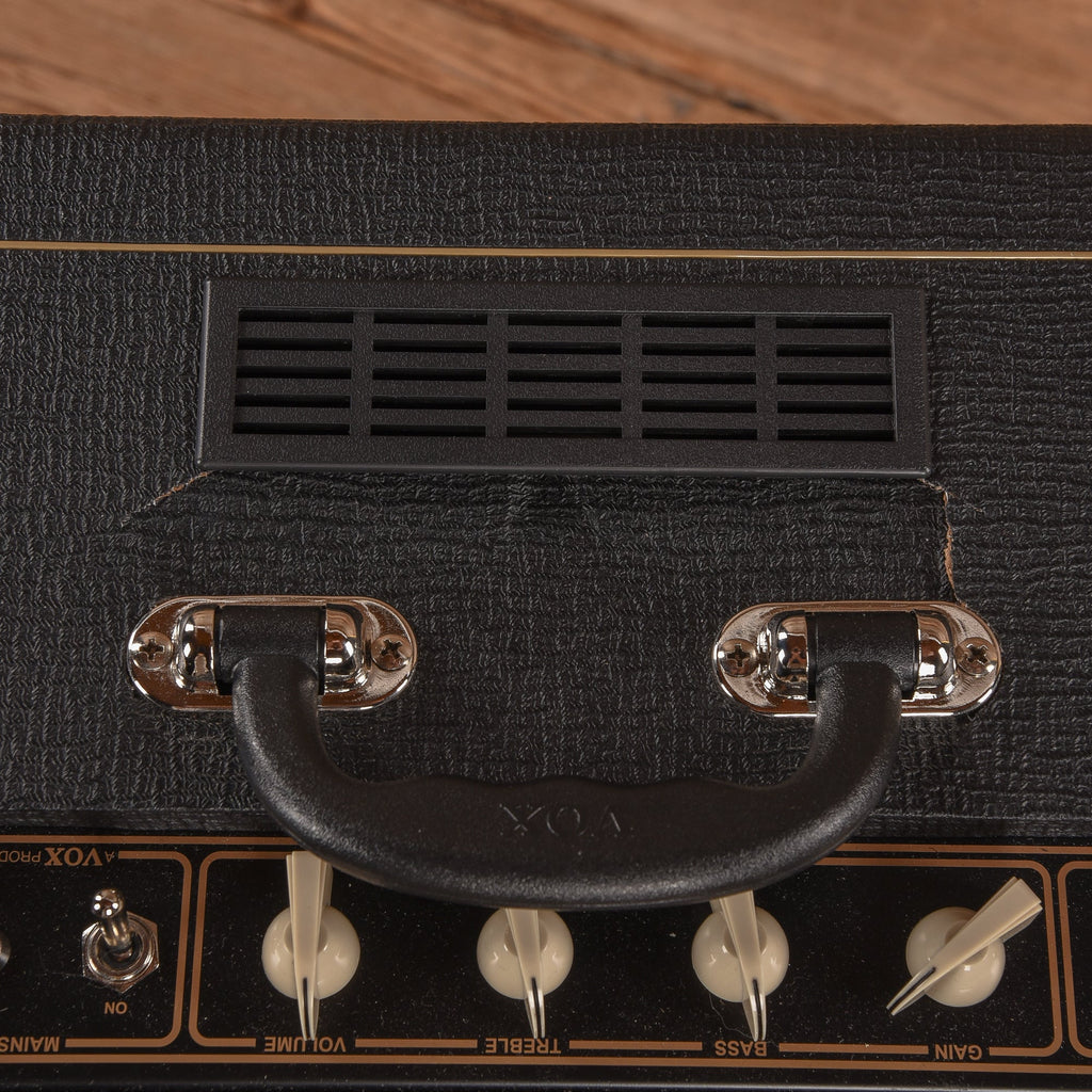 Vox AC4 4 Watt 1x12 Classic Limited Edition Combo - View 4 | MusicMarket