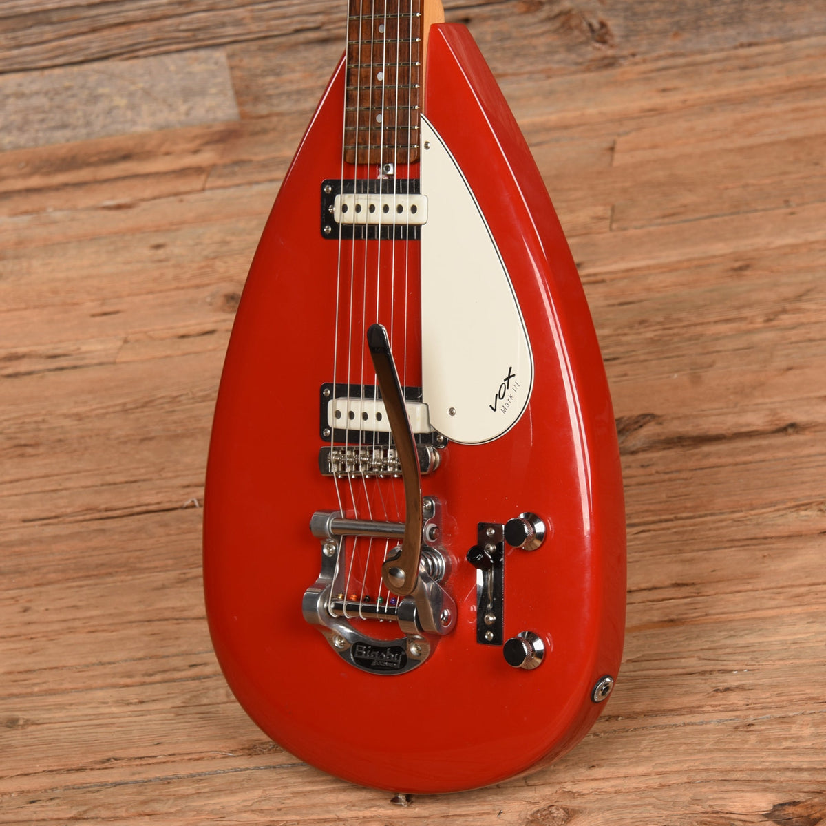 Vox Mark III Reissue Red - View 2 | MusicMarket