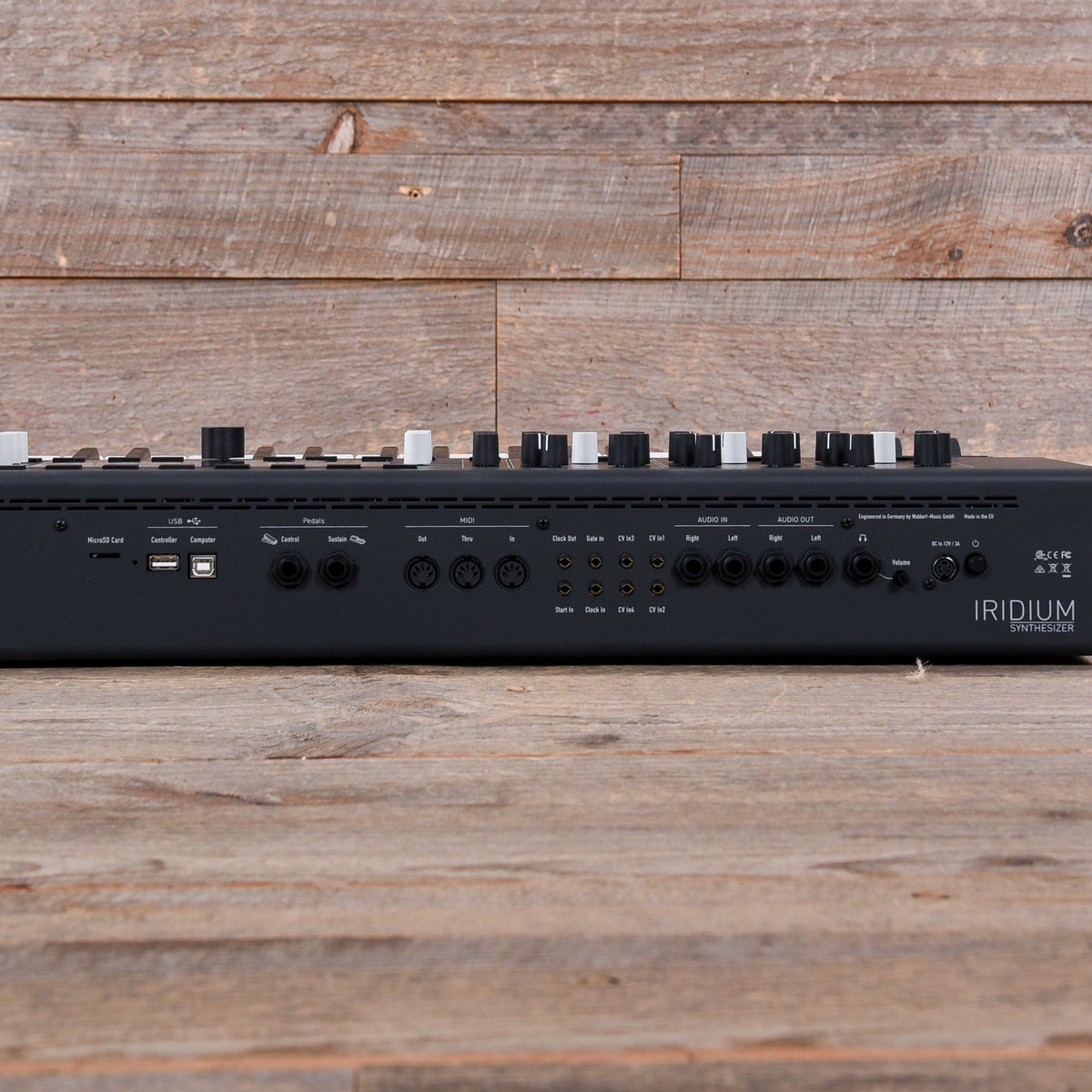 Waldorf Iridium Digital Polyphonic 49-Key Synthesizer - View 3 | MusicMarket