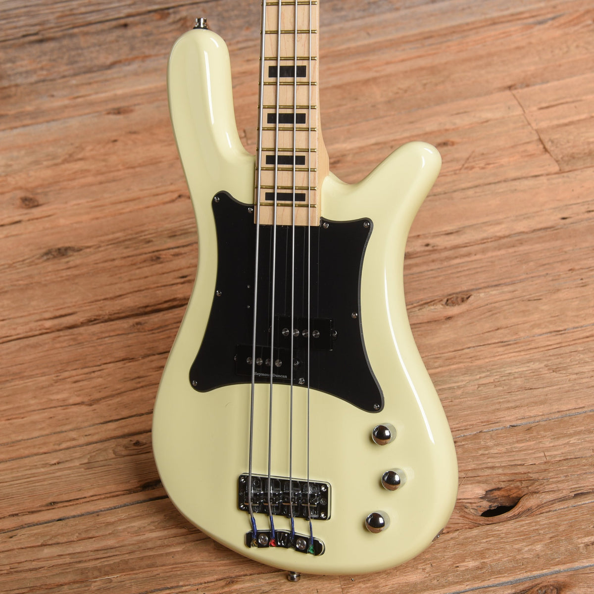 Warwick Adam Clayton Bass White 2022 - View 2 | MusicMarket