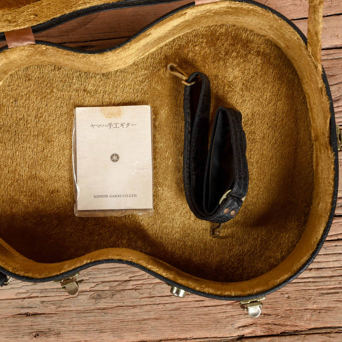 Yamaha GC-20M Natural 1975 - View 10 | MusicMarket