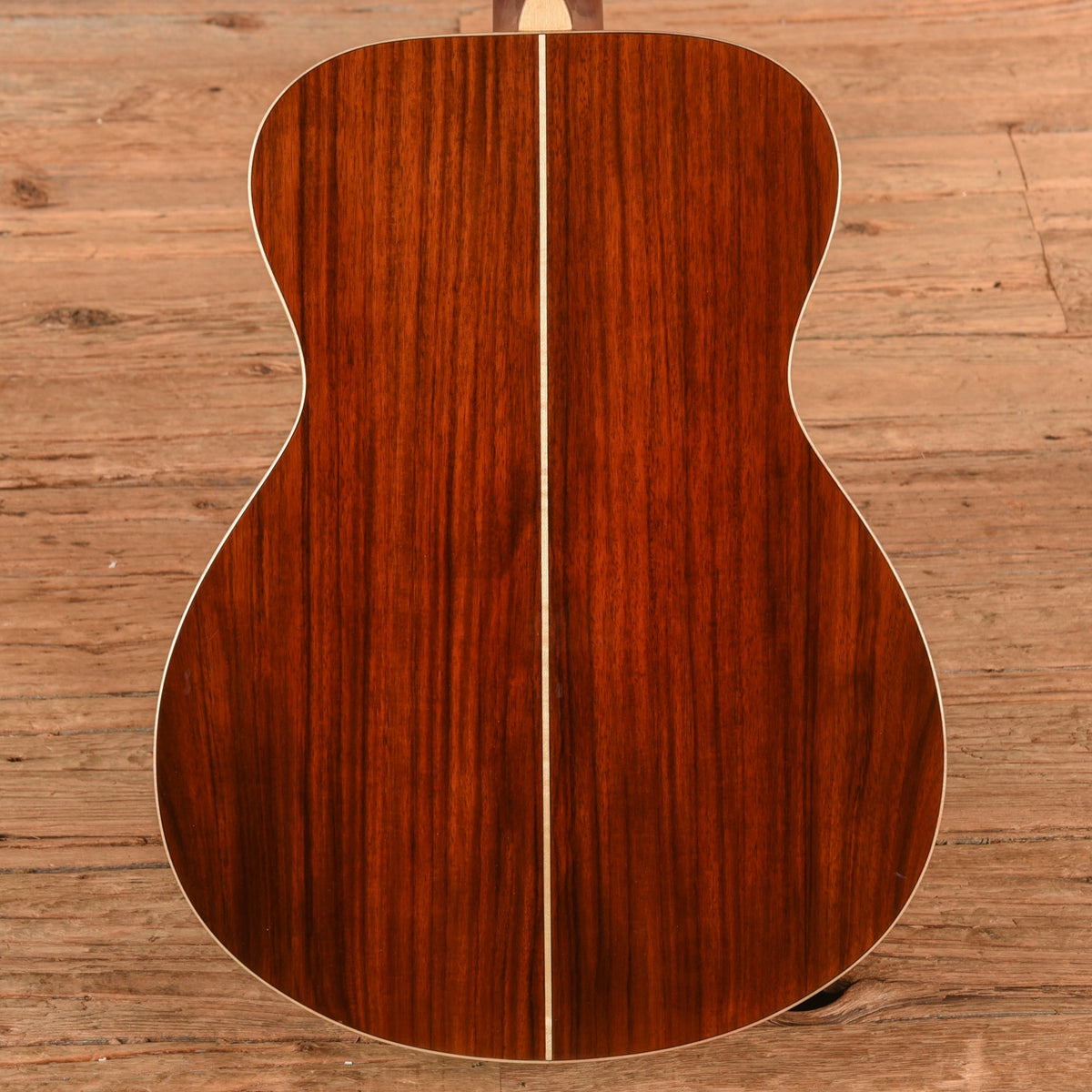Yamaha LS16 Natural 2018 - View 3 | MusicMarket