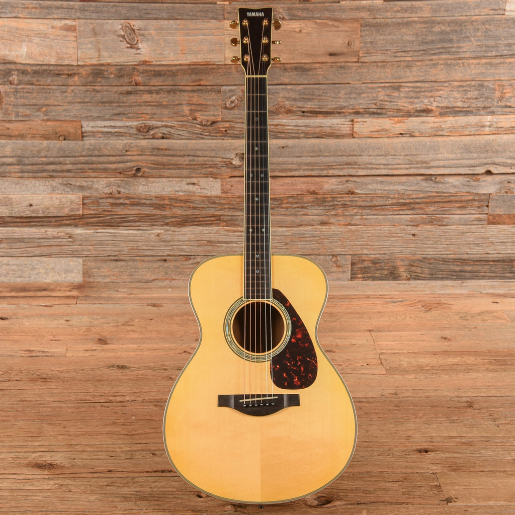 Yamaha LS16 Natural 2018 - View 4 | MusicMarket