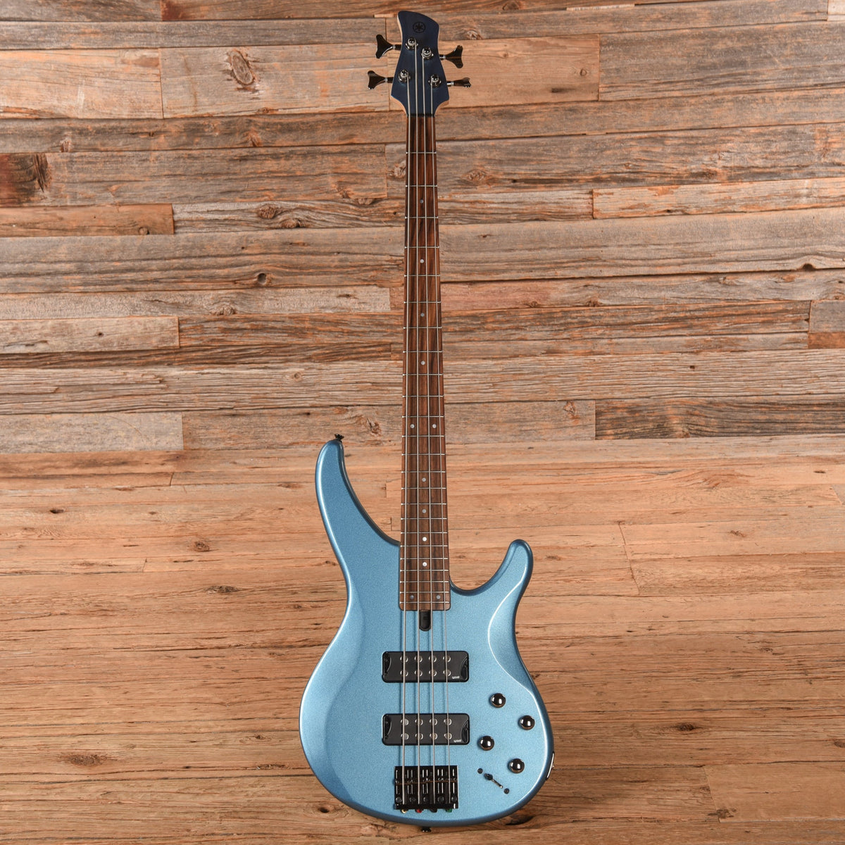 Yamaha TRBX304 Blue Metallic - View 4 | MusicMarket