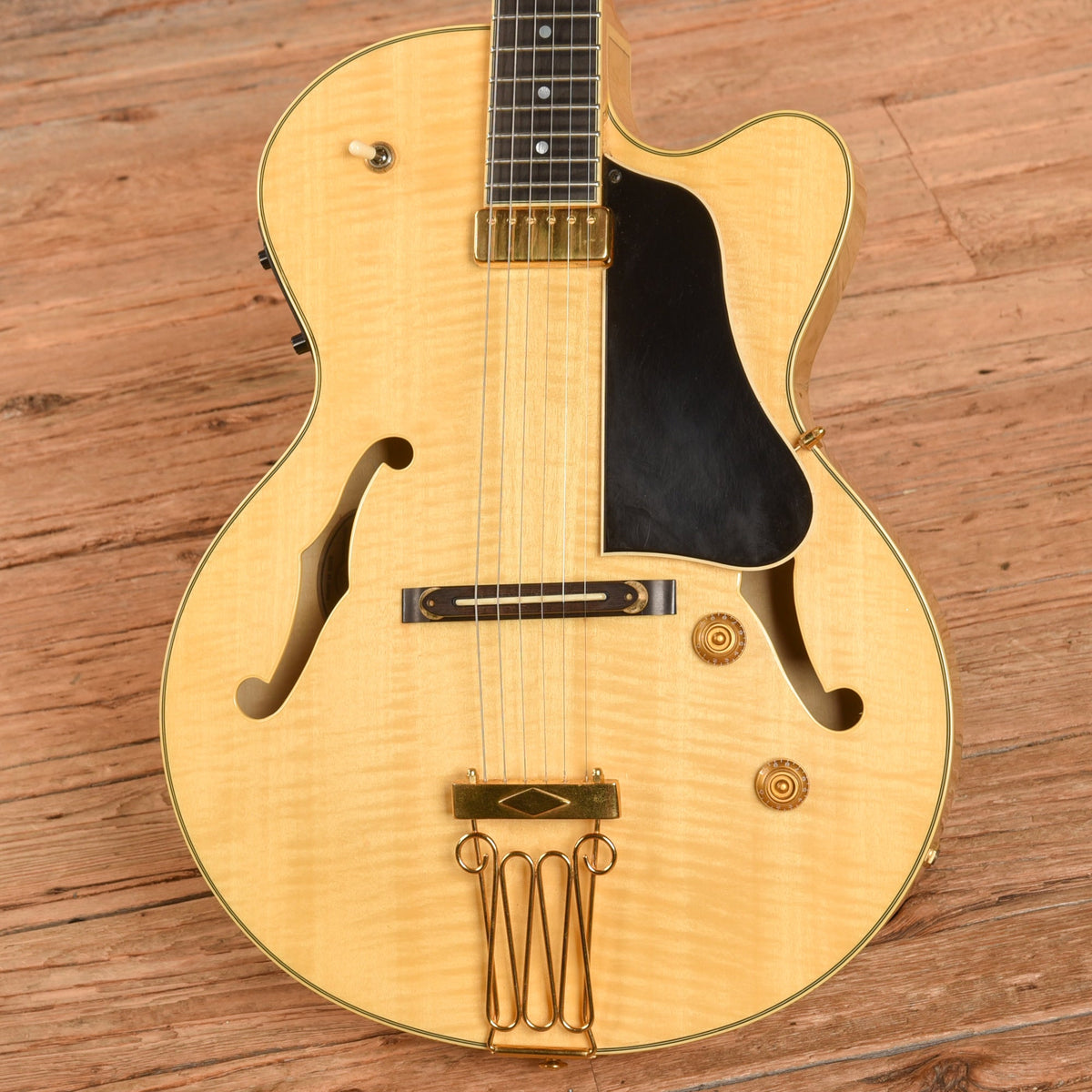 Yamaha AEX500 Natural - View 2 | MusicMarket