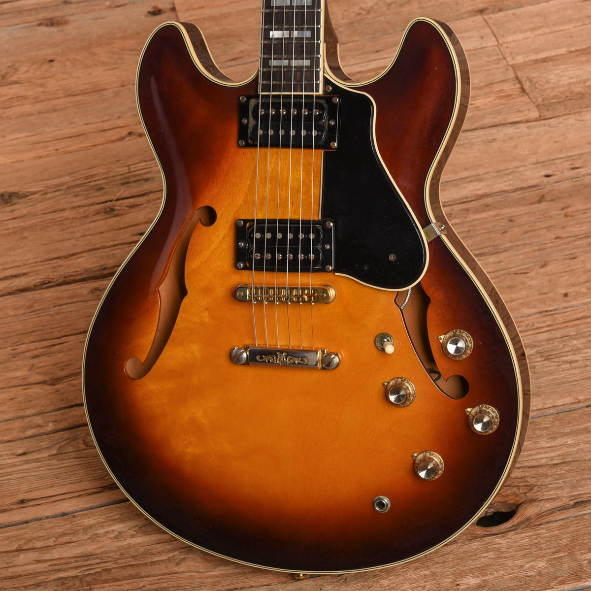 Yamaha SA2000 Sunburst 1979 - View 2 | MusicMarket