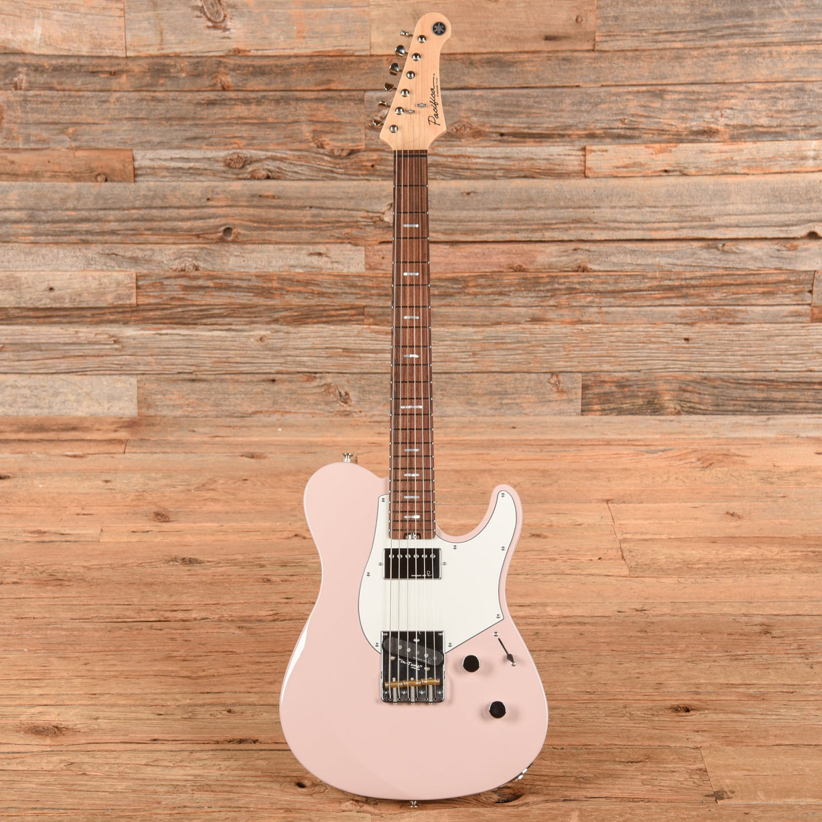 Yamaha PACS+11S Pacifica SC Standard Plus Ash Pink - View 4 | MusicMarket