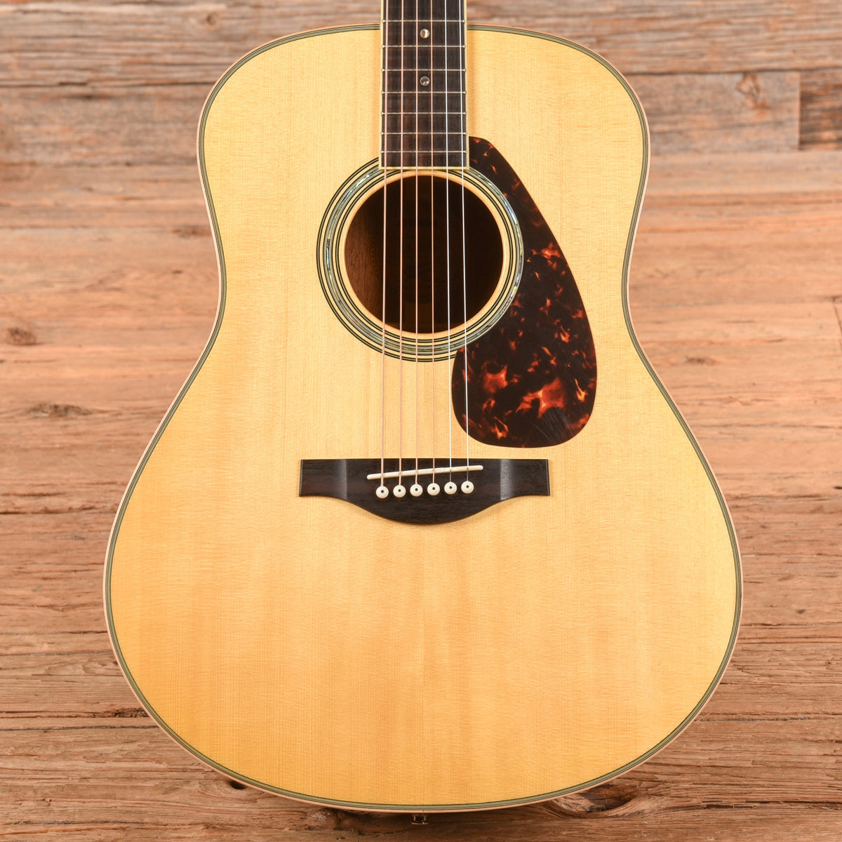 Yamaha LL16M Jumbo Acoustic Natural - MusicMarket
