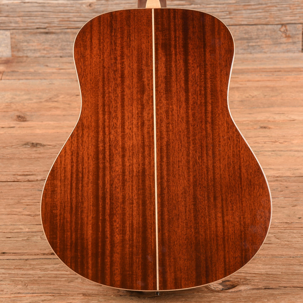 Yamaha LL16M Jumbo Acoustic Natural - View 3 | MusicMarket