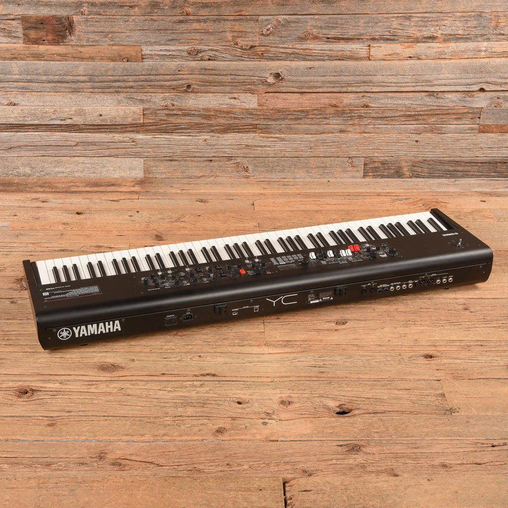 Yamaha YC88 88-Key Stage Keyboard / Organ - View 2 | MusicMarket